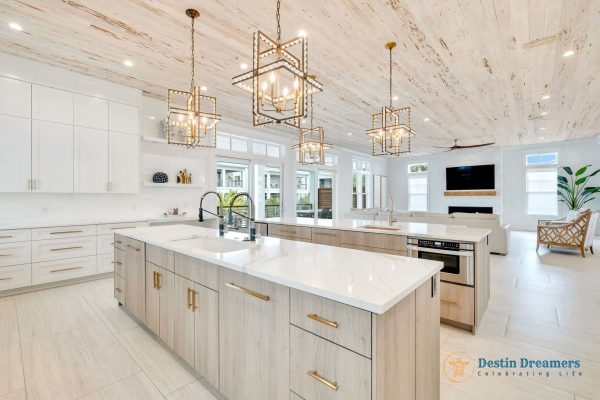 View of Vacation Rentals in Destin with Fully Equipped Kitchen: Cook, Dine ...